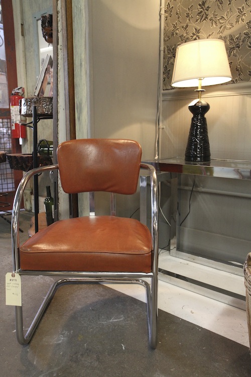 NC orange chair and console